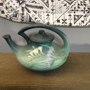 Roseville Pottery Freesia Tea Pot
